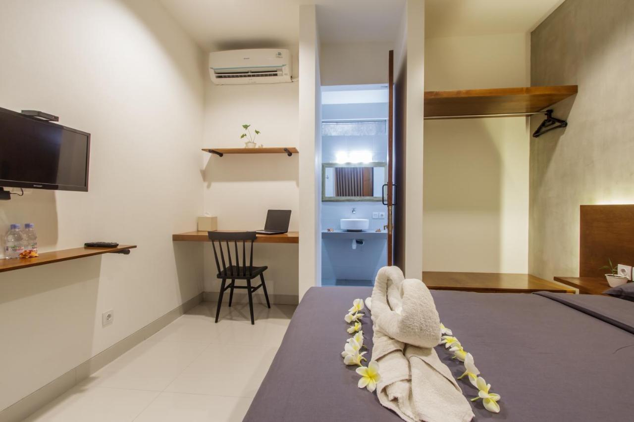 The Jero 18 Kuta Guest House エクステリア 写真