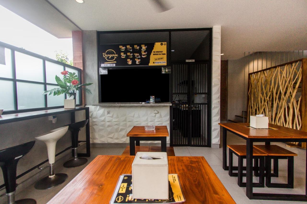 The Jero 18 Kuta Guest House エクステリア 写真