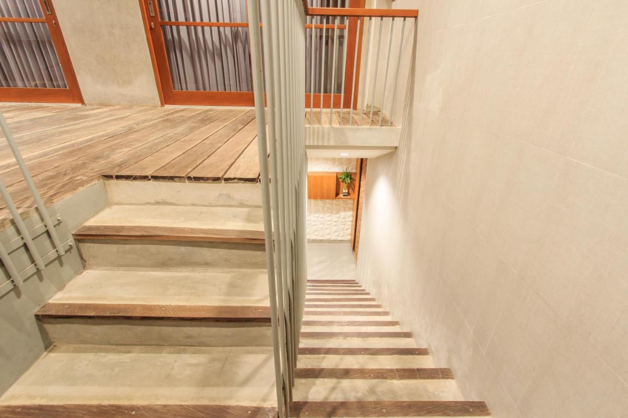The Jero 18 Kuta Guest House エクステリア 写真