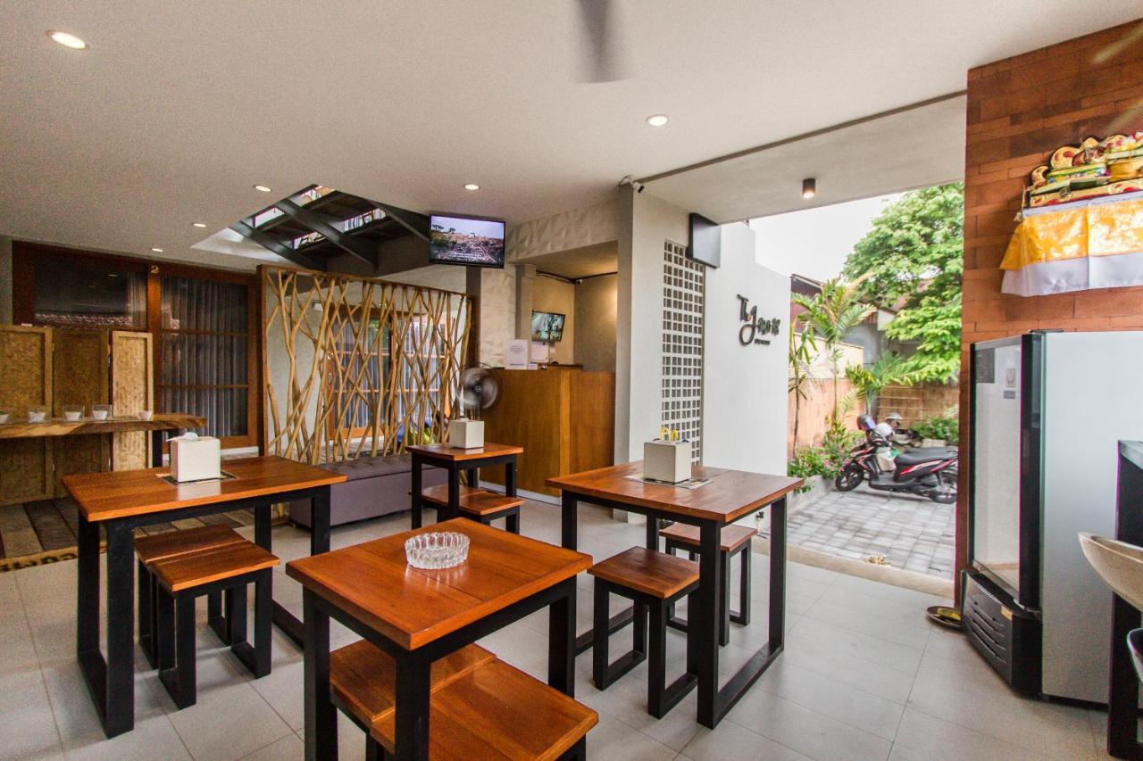 The Jero 18 Kuta Guest House エクステリア 写真