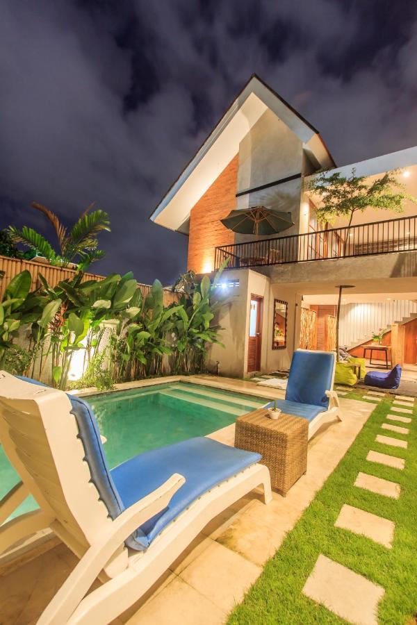 The Jero 18 Kuta Guest House エクステリア 写真